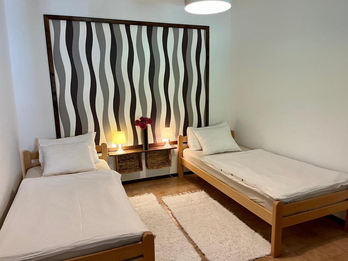 Apartmani Zora Cres Bagian luar foto