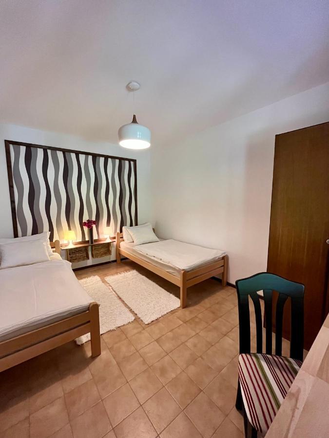 Apartmani Zora Cres Bagian luar foto